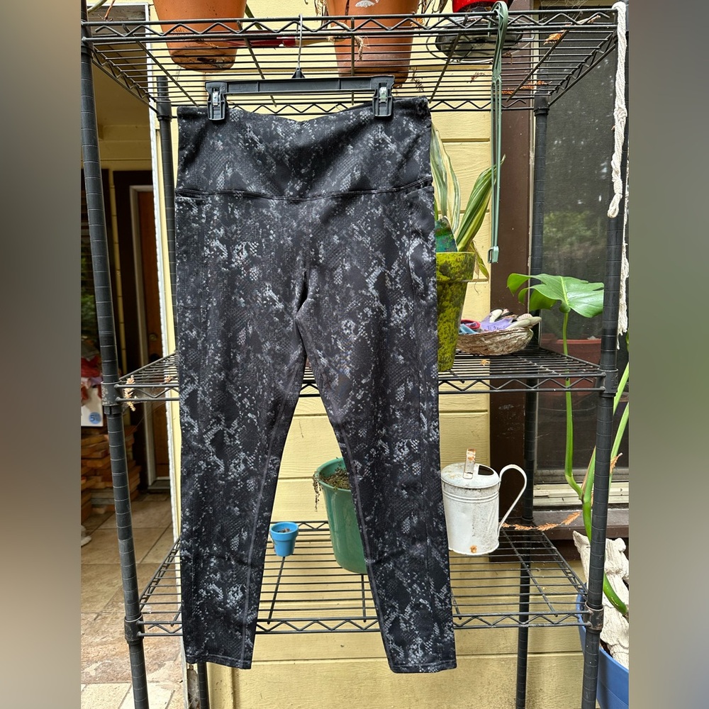 TUFF ATHLETICS Women's High Waisted Legging with Pockets Plus Size XL Flattering - Picture 6 of 12